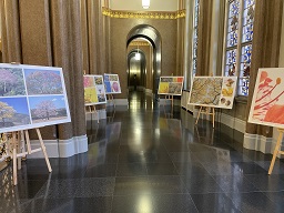 Eröffnung der Fotoausstellung „Magische Bäume“ im Roten Rathaus in Berlin