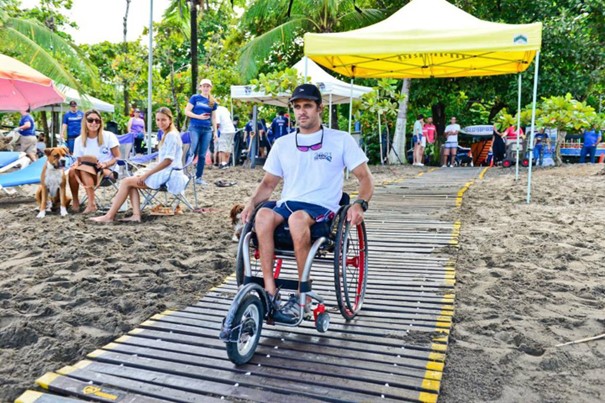 Herradura devient une plage accessible aux personnes handicapées